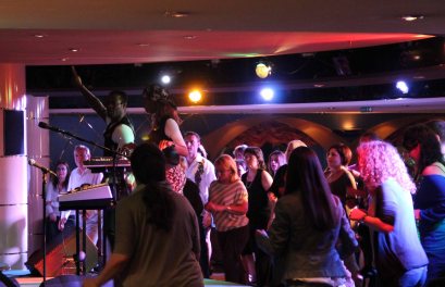 Cruise ship dance lesson