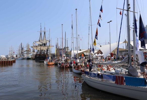 Tall ships races small and tall sailing ships