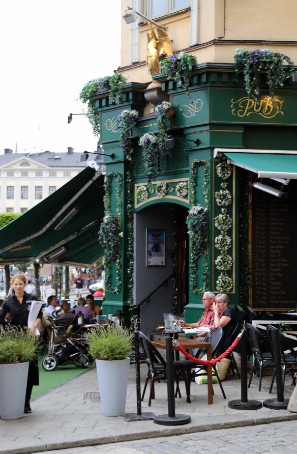 Stockholm flower power pub Stockholm flower power pub