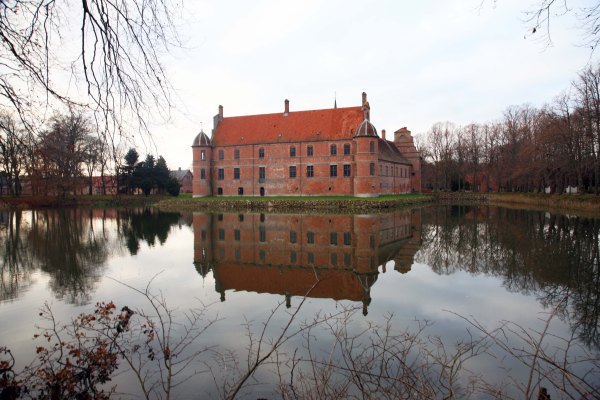 Rosenholm Slot Efterår Photo Henrik Elstrup