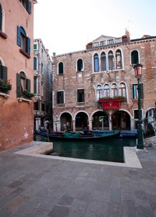 Venedig hotel og gondol morgen